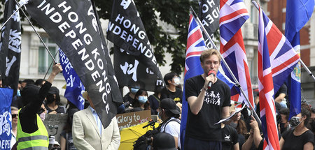 Luke de Pulford, Mitglied der Conservative Party, koordiniert da...