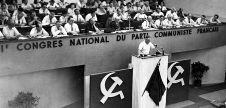 Nach der Entlassung aus der Regierung. Maurice Thorez spricht au... Nach der Entlassung aus der Regierung. Maurice Thorez spricht au...