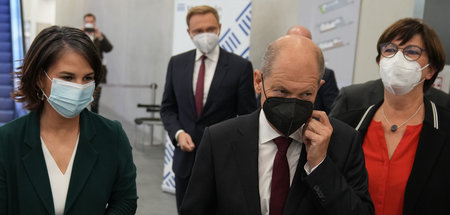 Aufrüstung und Lohnkürzungen sind die Ziele von SPD, Grünen und ...