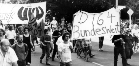 Protest gegen die Abschaltung des Jugendradios DT64 vor der Geth...