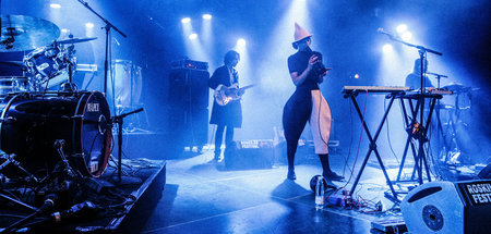 Da schnurrt die Katz’: Vanishing Twin (Roskilde, 2017)