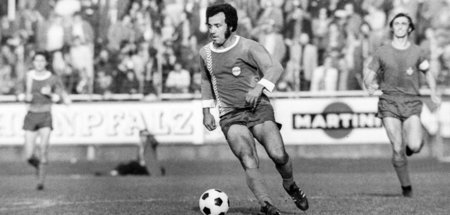 Erwin Kostedde 1972 im Trikot der Kickers Offenbach