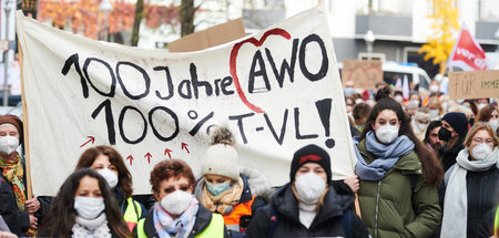 Demonstration der Berliner AWO-Beschäftigten für eine Bezahlung ...