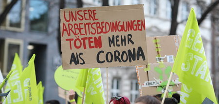 Demonstration von Pflegekräften in Hannover (10.11.2021)