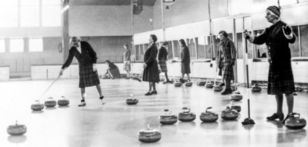 Man muss mehrere Spielzüge vorausdenken: Curling-Weltmeisterscha... Man muss mehrere Spielzüge vorausdenken: Curling-Weltmeisterscha...