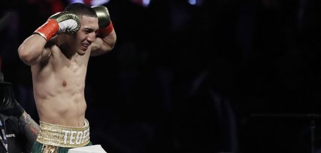 2019-0MADP_3_BOXING-LIGHTWEIGHT-LOPEZ-TATLI.JPG