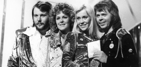 Ein Orden? Nein, bloß mit »Waterloo« den Eurovision Song Contest...