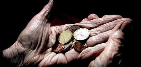 Pandemiefolgen und Inflation: Rentnerinnen und Rentner brauchen ...