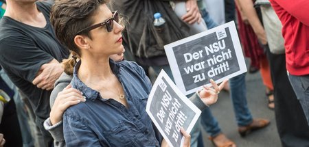 Kundgebung in Berlin anlässlich des Urteils im Münchner NSU-Proz...