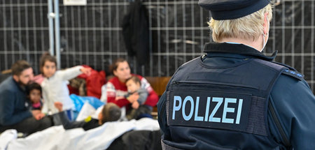 Repression an den Grenzen bis hin zu völligen Schließungen als »...