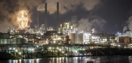 Großer Stromfresser: Der »Bayer-Chempark« in Leverkusen (8.1.202... Großer Stromfresser: Der »Bayer-Chempark« in Leverkusen (8.1.202...