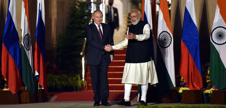 Langjährige Beziehungen: Putin und Modi bei der 21. Auflage des ...