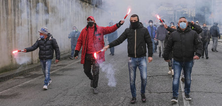 Streikende blockieren den Hafen von Neapel am 29. Januar 2021