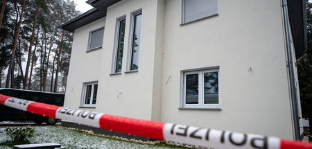 Aus Angst vor Verhaftung: In dem Haus tötete ein »Querdenker« of...