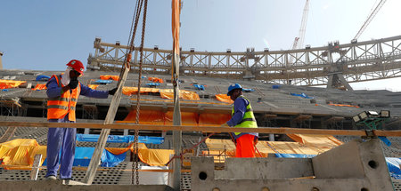 »Sieben Tage die Woche, auch bei extremer Hitze« – Baustelle für...