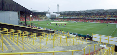 Rückkehr eines Kulturgutes: Stehplatztribüne des FC Watford