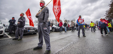 »Schließlich doch auf die Straße gezwungen«: Warnstreik bei Bosc...