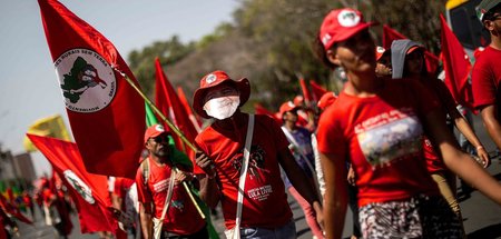 Anhänger des linken Expräsidenten Luiz Inacio Lula da Silva mars...