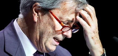 »Oui, Madame« – Vincent Bollore hat Bestechungen vor Gericht bes...