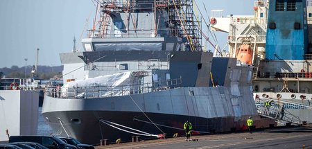 Ägypten aufrüsten: Ein Kriegsschiff von Thyssen-Krupp in der Bre...