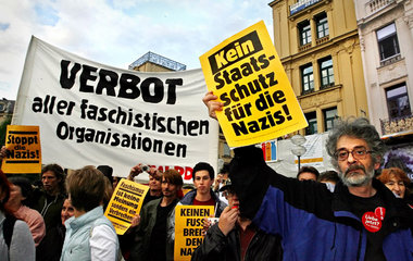Ein Verbot der NPD fordern Antifaschisten schon seit langem Ein Verbot der NPD fordern Antifaschisten schon seit langem