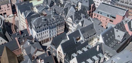 Rekonstruktionsarchitektur als Medium für rechte Ideologien: Die...