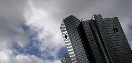 Wird es überstehen: Deutsche-Bank-Zentrale in Frankfurt am Main ... Wird es überstehen: Deutsche-Bank-Zentrale in Frankfurt am Main ...