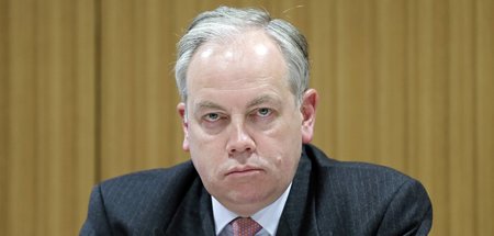 Ein Mann ohne Beißhemmung fürs Geschäft ohne Ladehemmung: Hans C...