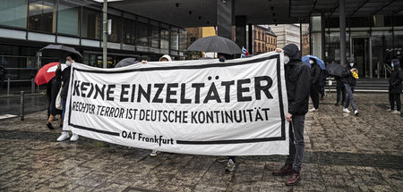 Kundgebung während der Urteilsverkündung im Lübcke-Prozess in Fr... Kundgebung während der Urteilsverkündung im Lübcke-Prozess in Fr...
