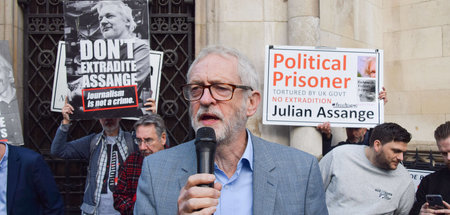 US-Berufungsverfahren in London: Corbyn spricht zu Assanges Unte...