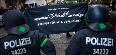 Spontandemonstration für die Befreiung politischer Gefangener in... Spontandemonstration für die Befreiung politischer Gefangener in...