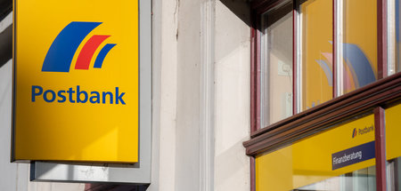Postbank_Filiale_71430312.jpg