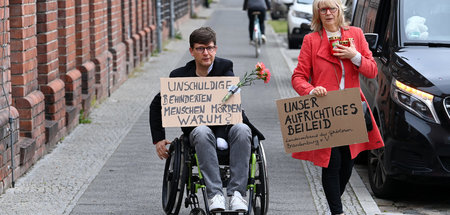 Anteilnahme am Tag nach dem Mord (Potsdam, 29.4.2021)