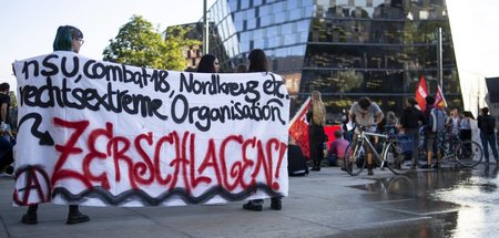 Faschistische Netzwerke zerschlagen: Kundgebung zum Jahrestag de...