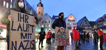 Protest gegen eine Versammlung von Maßnahmengegnern in Jena (17.... Protest gegen eine Versammlung von Maßnahmengegnern in Jena (17....