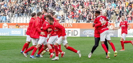 Trotz suspendierten Kapitäns will Rot-Weiß Essen gegen den Wuppe...