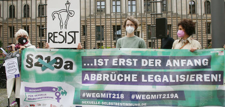 Das Ziel ist klar: Schwangerschaftsabbruch raus aus dem Strafges...