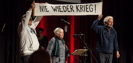 Stets klar in ihren Positionen – Auftritt Esther Bejaranos bei d...