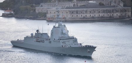Aufrüstung im Schwarzen Meer: Das spanische Kriegsschiff »Blas d...