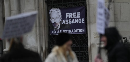 Wer sich nicht für Assange einsetzt, hat auch kein Recht, sich a...