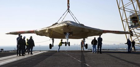 Kampfdrohne auf dem US-Flugzeugträger USS »Harry S. Truman« (26....