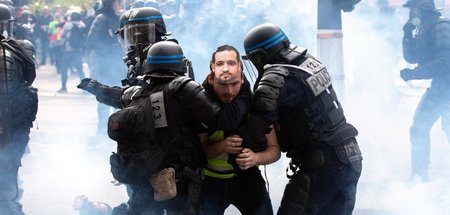 Kultstatus: Demonstrant mit Benalla-Maske am 1. Mai 2019 in Pari...