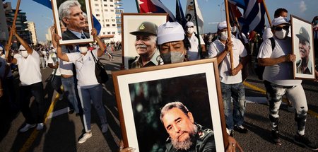 Die konterrevolutionären Aktionen wurden von Regierungsanhängern... Die konterrevolutionären Aktionen wurden von Regierungsanhängern...