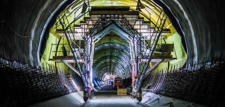 Blick in den knapp 9,5 Kilometer langen Fildertunnel des Bahnpro...