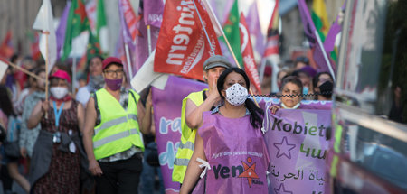 Gemeinsam gegen Femizide: Frauen demonstrieren in Wien (10.7.202...