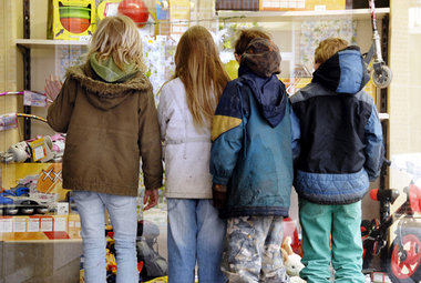Ohne Bescherung: Immer mehr Kinder gehen Weihnachten leer aus