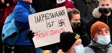 Relativierung des Faschismus: Demonstranten am 19. Dezember 2021...