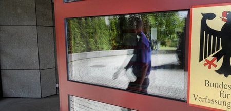 Hier gibt es alles: Stumpfsinn, servilen Gehorsam, unerträgliche...
