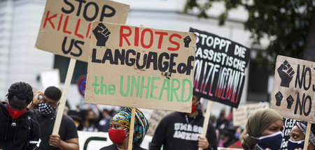 »Black Lives Matter«: Kundgebung vor dem US-Konsulat in Hamburg ...