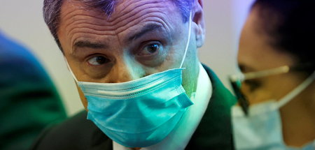 Selbst angeschlagen: Der bisherige Chefaufseher Philippe Charrie...